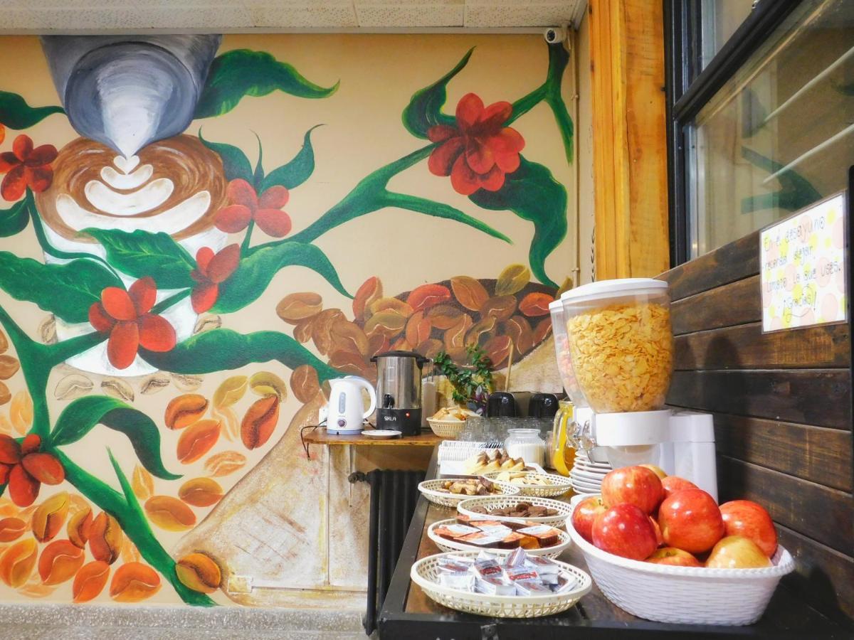 Hostel Arrayan Bariloche ภายนอก รูปภาพ