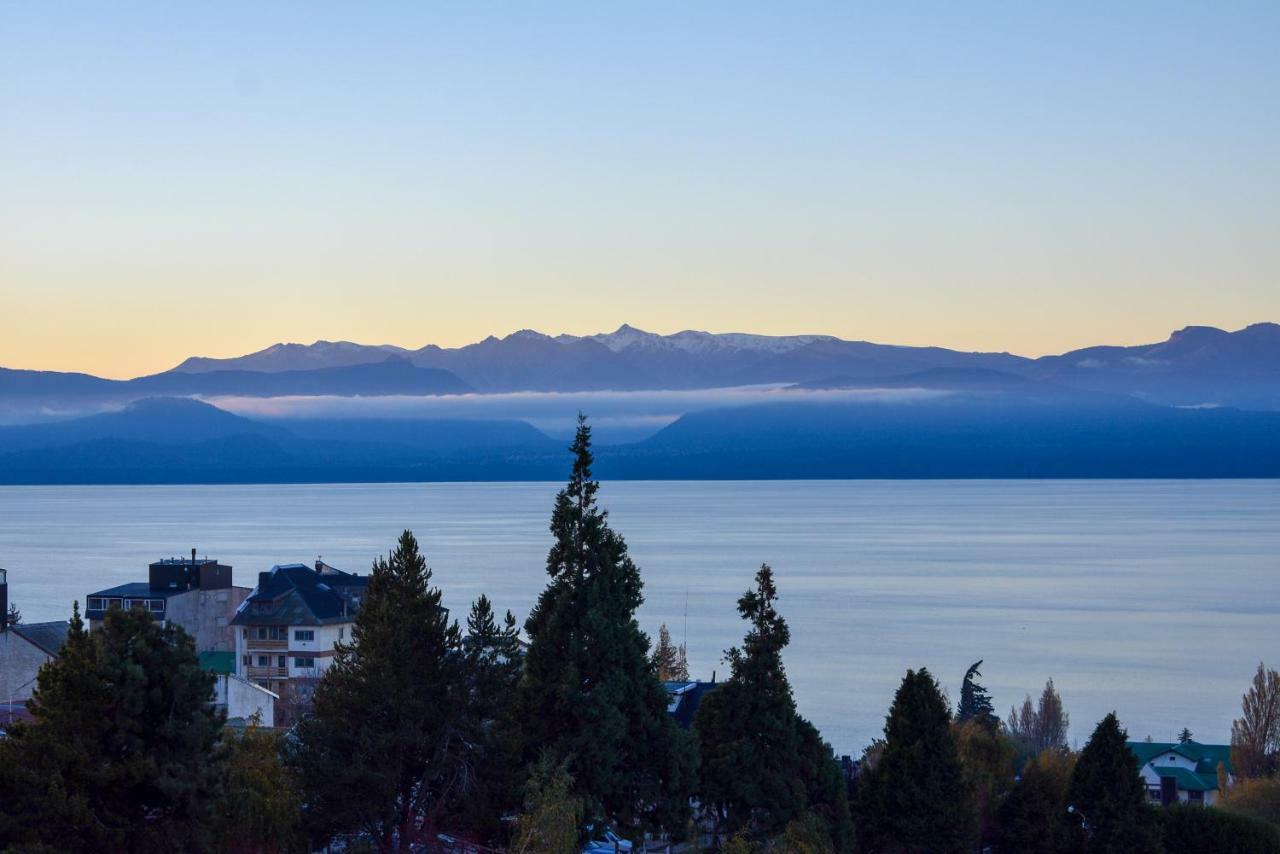 Hostel Arrayan Bariloche ภายนอก รูปภาพ