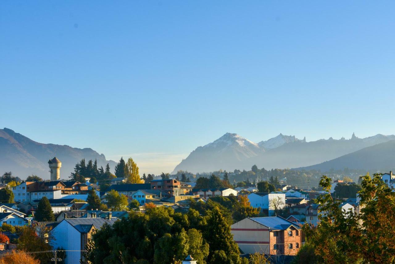 Hostel Arrayan Bariloche ภายนอก รูปภาพ